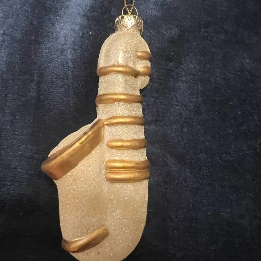 None and/or Unknown beautiful gold